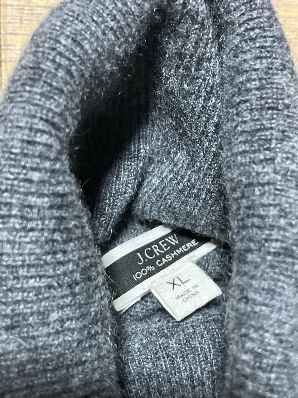 Women’s J. Crew Cashmere Charcoal Gray Turtleneck Sweater NWT XL - Picture 3 of 5